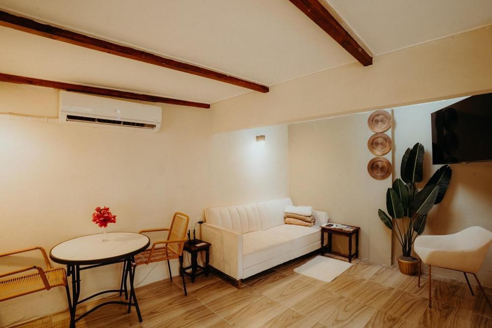 Homey Vacation And Carrental Willemstad Extérieur photo